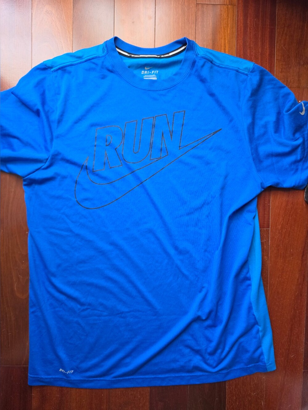 Nike Men Dri-Fit Speed Legend, Legend Run, Challenger, Sz Large Back Is Two Tone